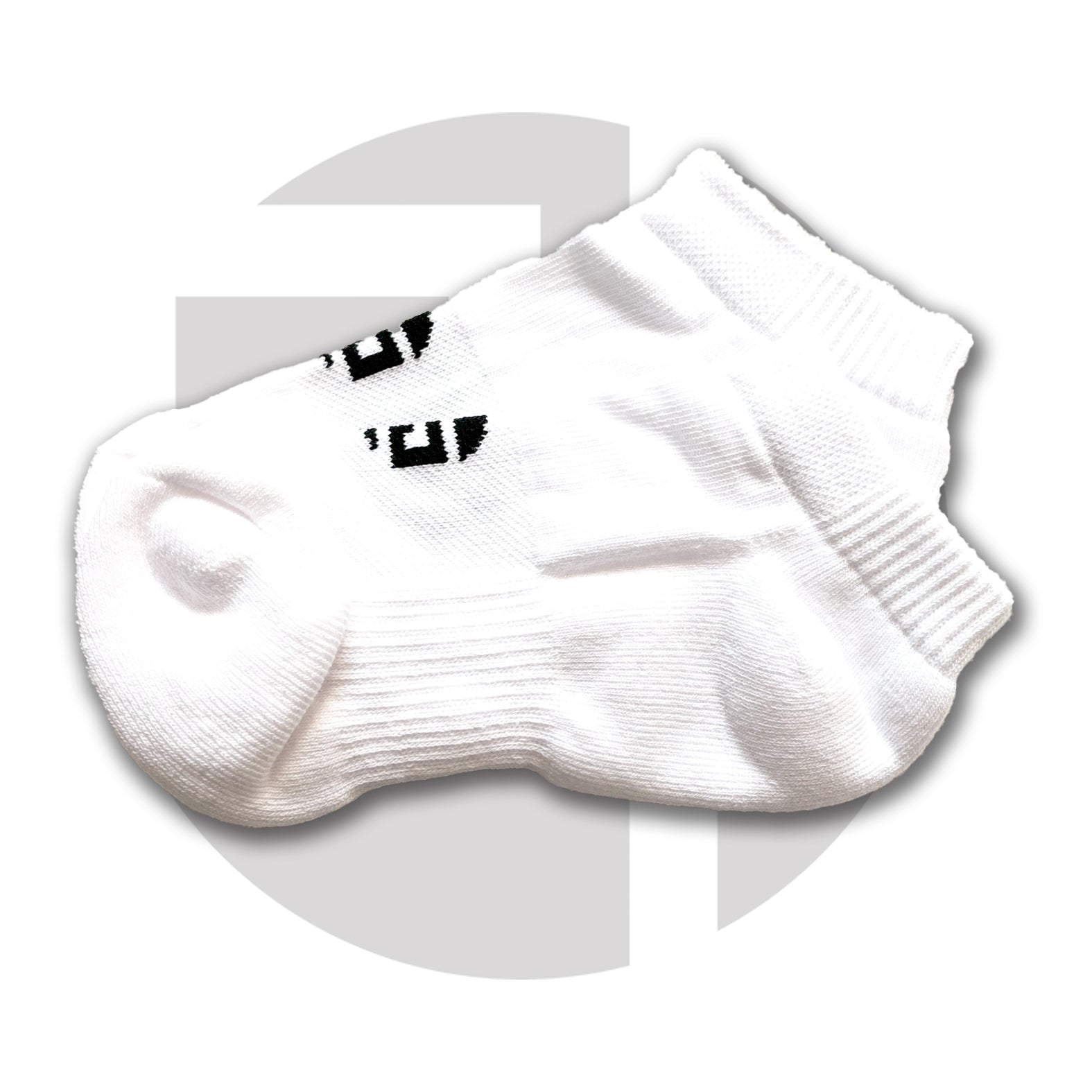 White Gym Stuff Plus ankle sport socks, soft stretch fabric with logo detail.